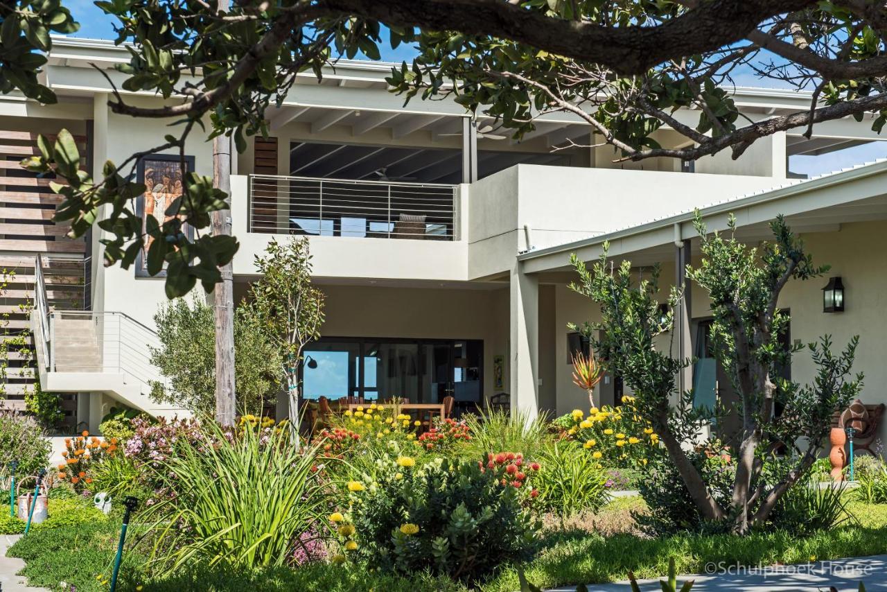 Schulphoek Seafront House Hermanus Eksteriør billede The school's library